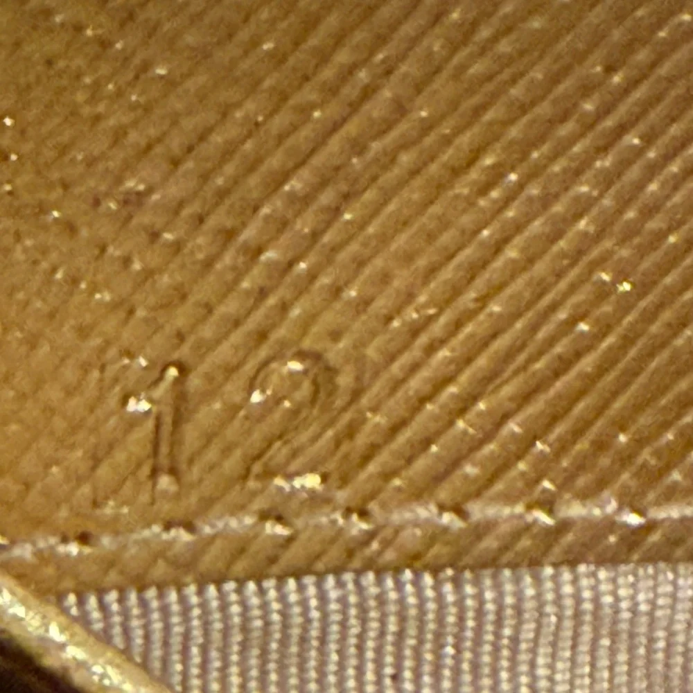 Prada Saffiano metallic gold leather wallet - Picture 8 of 9